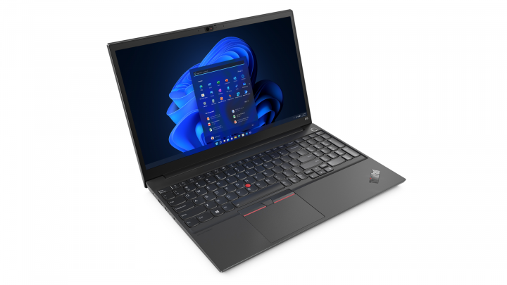 Laptop Lenovo ThinkPad E15 G3 W11P AMD - przód front lewy