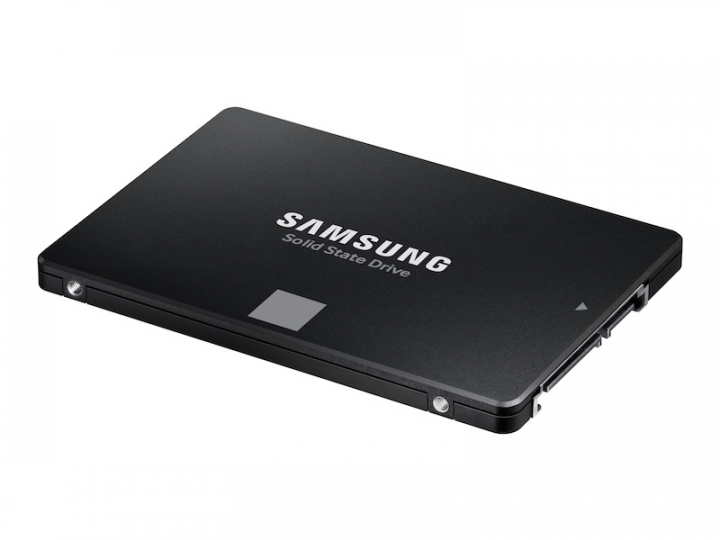 Dysk SSD Samsung 870 EVO 250GB MZ-77E250BEU 2,5 - widok frontu v2