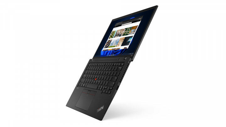 ThinkPad T14s G3 W11P (intel) - widok frontu prawej strony