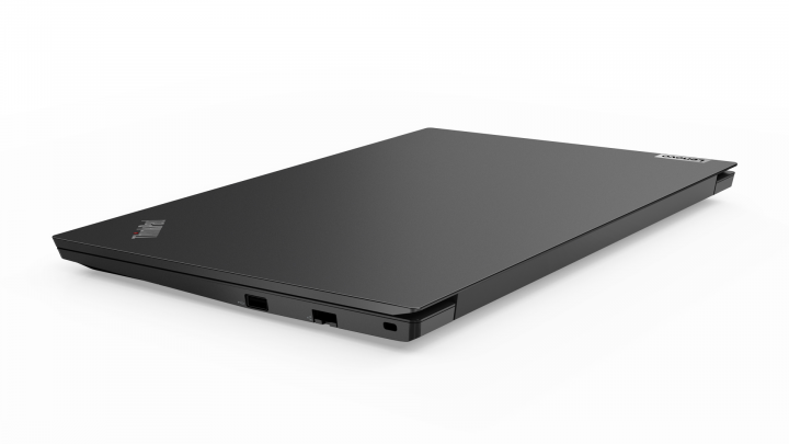 Laptop Lenovo ThinkPad E15 G3 AMD - zamknięty1