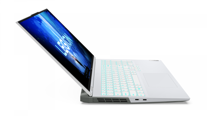 Legion 5 Pro 16IAH7H Glacier White (blue keyb)