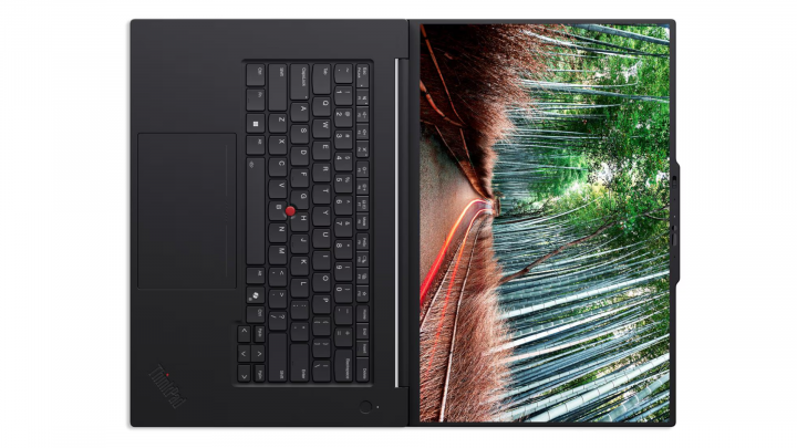 Mobilna stacja robocza Lenovo ThinkPad P1 Gen 8 W11Pro czarny 3