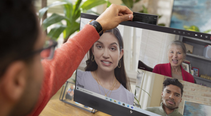 Monitor HP E24mv G4 169L0AA lifestyle