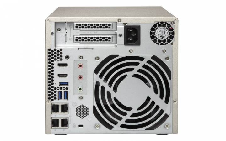 Serwer NAS QNAP TVS-473e-8G - widok tyłu