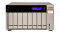 Serwer NAS QNAP TVS-873e-8G - widok frontu