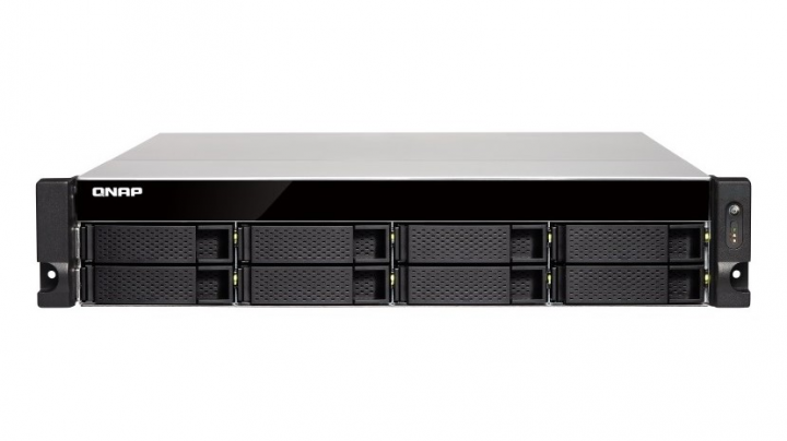 Serwer NAS QNAP TS-863XU-4G - widok frontu