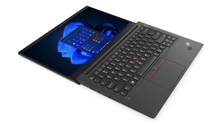 Laptop Lenovo ThinkPad E14 czarny gen 2 W11P Intel - widok klawiatury