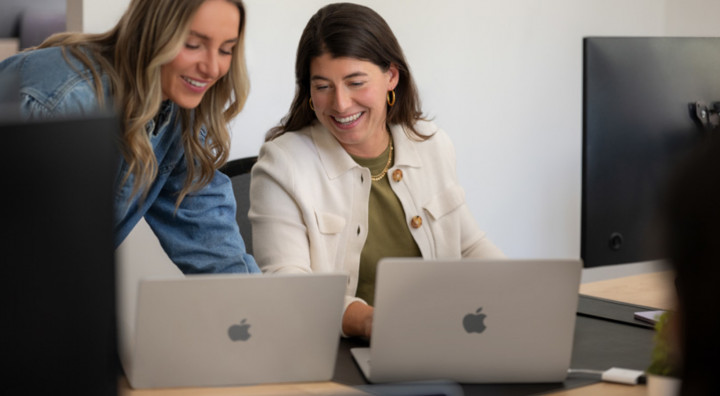 Apple Business (AB) 4