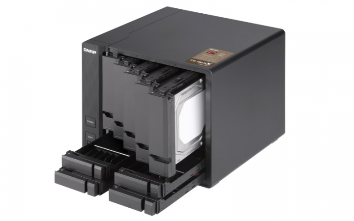 Serwer NAS QNAP TS-963X - widok frontu prawej strony