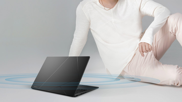 ASUS Zenbook 14 UM3406GA 4