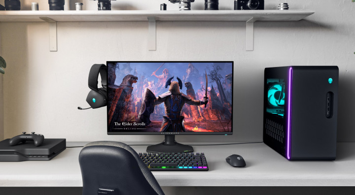 Monitor Dell AW2725QF 210-BNHT lifestyle