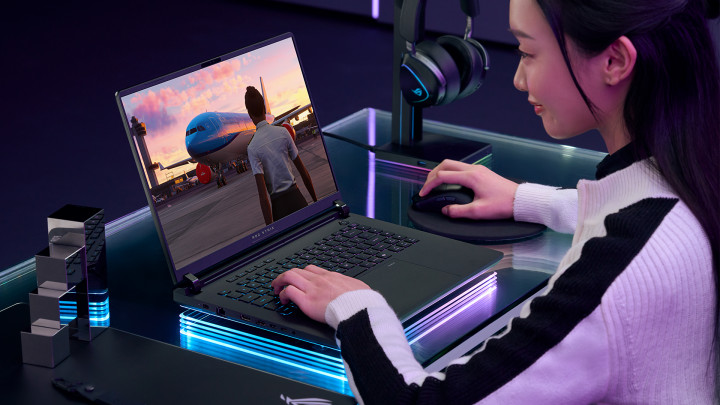 Laptop ASUS ROG Strix SCAR 18 G835LXG 6