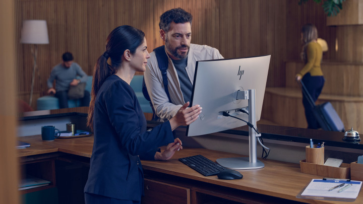 Komputer AiO HP EliteStudio 8 G1i 3