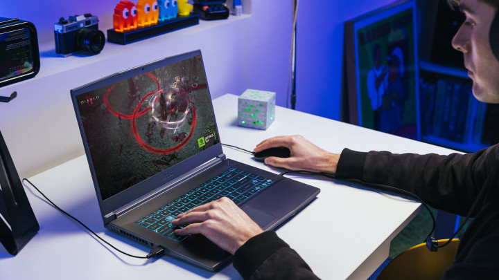 Laptop MSI Thin 15 B13V 5