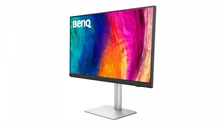 Monitor BenQ PD3226G 9H.LMVLA.TBE 31,5" 4K UHD IPS 144Hz 1ms USB-C Dock 90W - widok frontu prawej strony