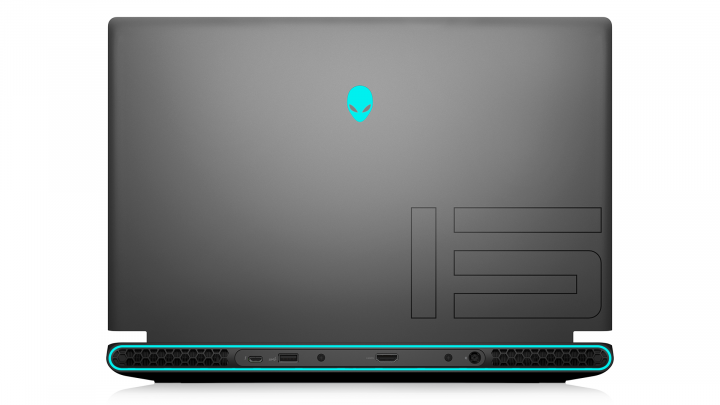 Alienware M15 R7 15R7 - widok klapy