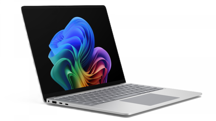 Microsoft Surface Laptop 8 13,8 Platynowy copilot bok