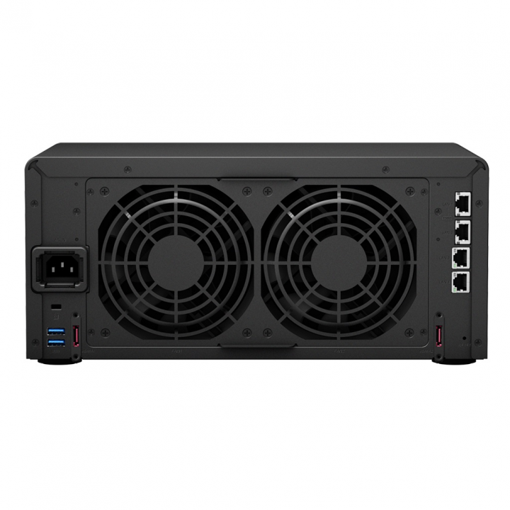 Serwer NAS Synology DS1817 - widok tyłu