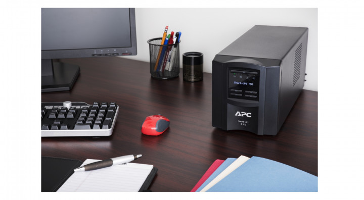 UPS APC smt750ic 750VA 3