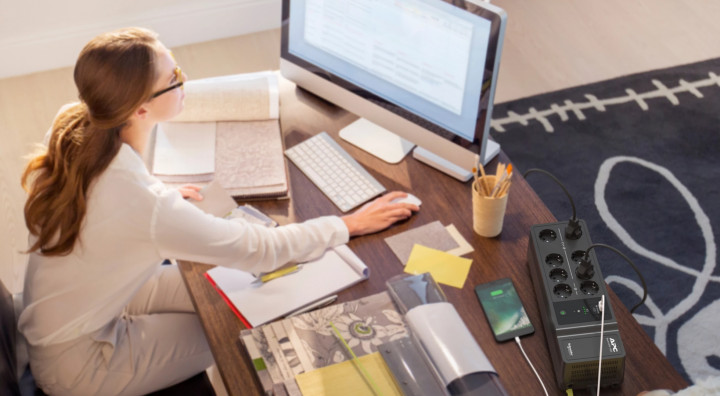 Zasilacze UPS w 2026 roku – dlaczego ich znaczenie rośnie w administracji publicznej i które rozwiązania mają sens 2