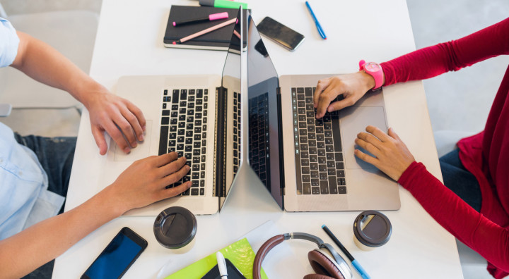 Co powinno znaleźć się w torbie studenta? Nie tylko laptop 8