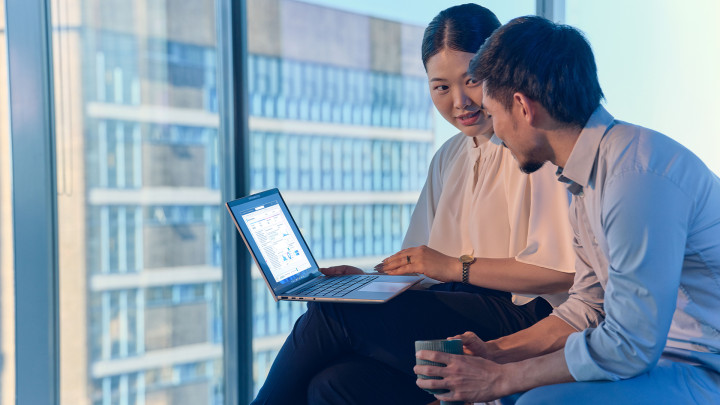 HP EliteBook 8 G1a 14 2