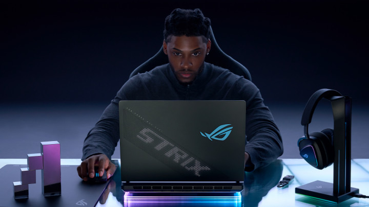 Laptop ASUS ROG Strix SCAR 18 G835LXG 2