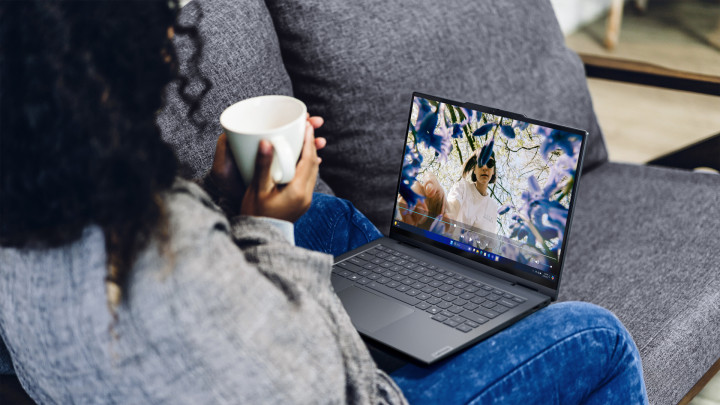  Lenovo ThinkBook 14 2-in-1 Gen 5 Luna Grey 3