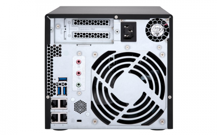 Serwer NAS QNAP TS-473-4G - widok tyłu