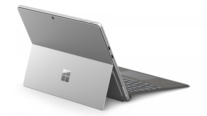 Microsoft Surface Pro 10 platynowy + Etui z klawiaturą i rysikiem 3