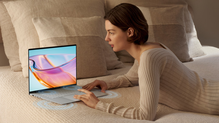 ASUS Zenbook S 16 UM5606GA 3