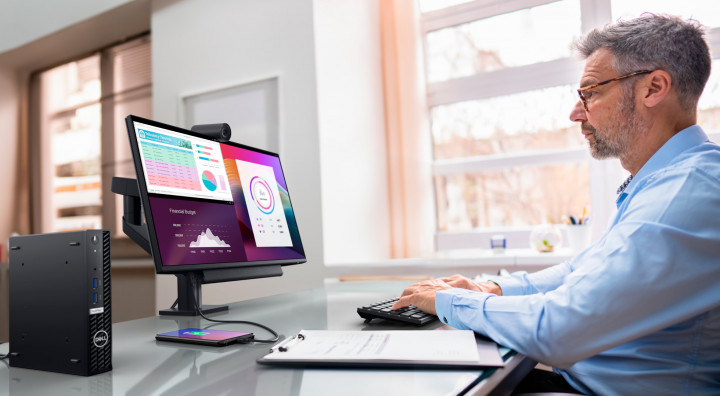 Monitor Dell P2425H 210-BMTB lifestyle