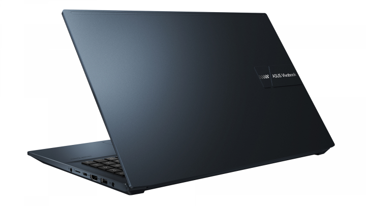 VivoBook Pro 15 OLED K3500PA Quiet Blue - widok klapy prawej strony