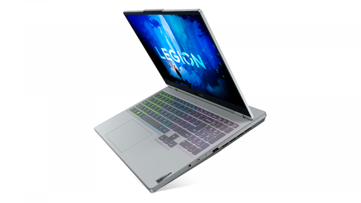 Legion 5 15IAH7H Cloud Grey - widok frontu prawej strony