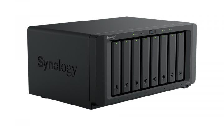 Serwer NAS Synology DS1825+ 2