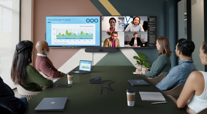 Monitor Dell P5525QC 210-BNTN lifestyle