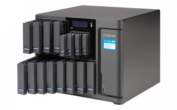Serwer NAS QNAP TS-1685-D1521 - widok frontu v2