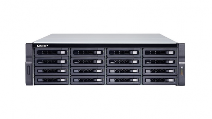 Serwer NAS QNAP TS-1683XU-RP-E2124-16G - widok frontu