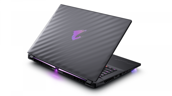 Laptop Gigabyte AORUS MASTER 18 6