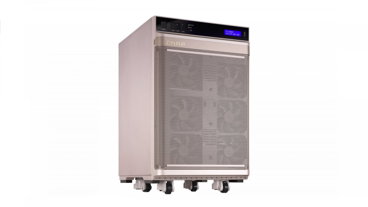 Serwer NAS QNAP TS-2888X - widok frontu lewej strony