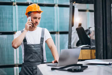 Workstation w praktyce – jaki sprzęt zabrać do pracy z dowolnego miejsca? mini