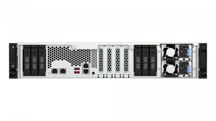 Serwer NAS QNAP TS-h3077AFU 2