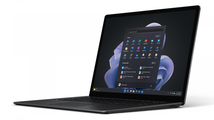 Surface Laptop 5 15 W11Pro czarny - widok frontu prawej strony
