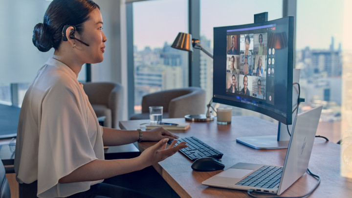 HP EliteBook 8 G1a 13 3