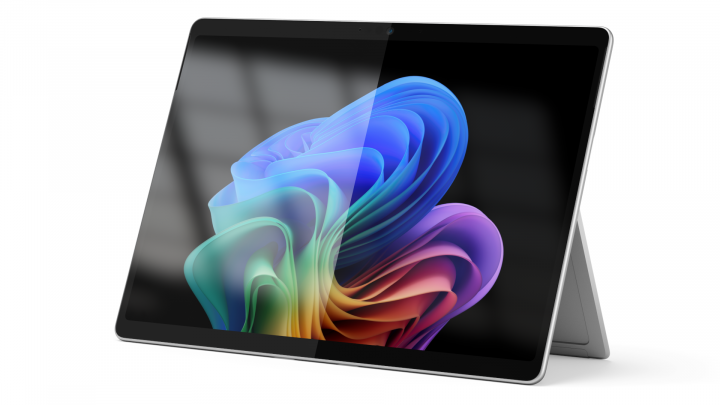 Microsoft Surface Pro 12 13cali W11Pro Platynowy copilot + Etui z klawiaturą 3