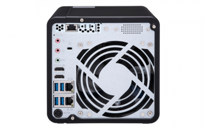 Serwer NAS QNAP TS-453BT3-8G - widok tyłu