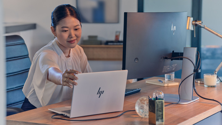 HP EliteBook 8 G1a 14 4