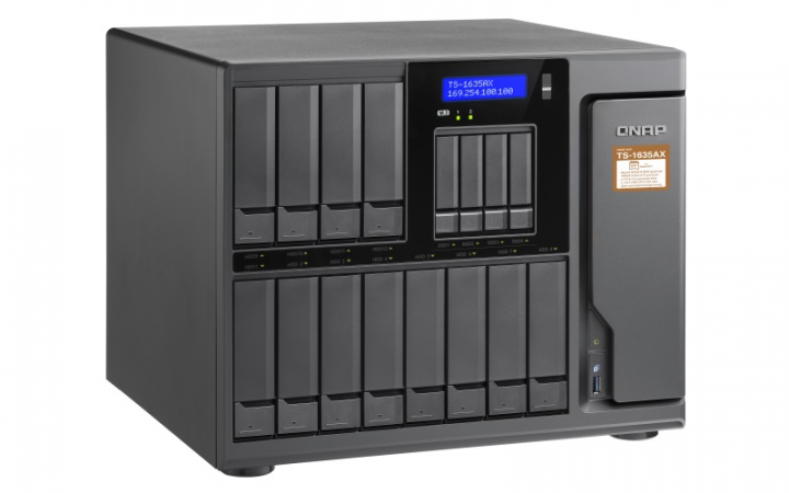 Serwer NAS QNAP TS-1635AX - widok frontu lewej strony