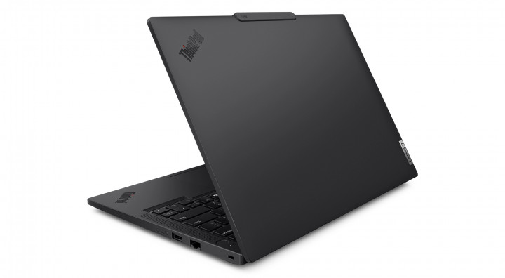 Lenovo ThinkPad P14s Gen 5 AMD 6