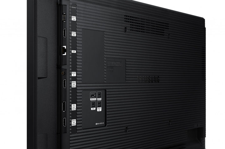 Monitor Samsung 32 QM32R LH32QMREBGCXEN - widok portów